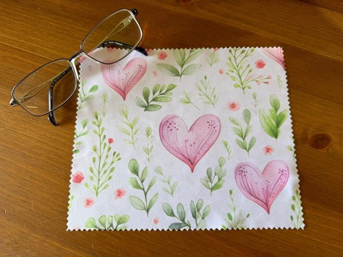 Love heart lens cleaning cloth - heart,